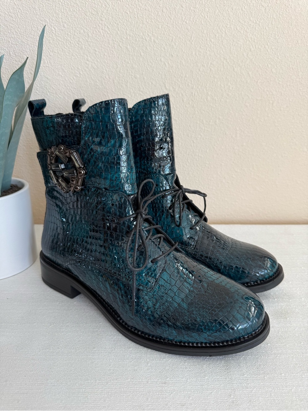 New Leather Women's Teal Croc-Embossed Leather Lace-Up Ankle Boots